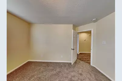 8670 Chaletford Drive, Houston, TX 77044 - Photo 13