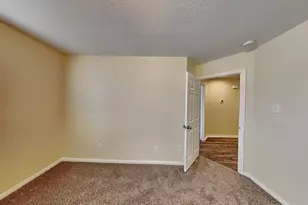 8670 Chaletford Dr, Houston, TX 77044 - Photo 13