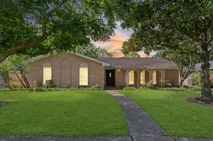 6119 Yarwell Dr, Houston, TX 77096 - Photo 1
