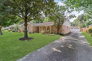 6119 Yarwell Dr, Houston, TX 77096 - Photo 3