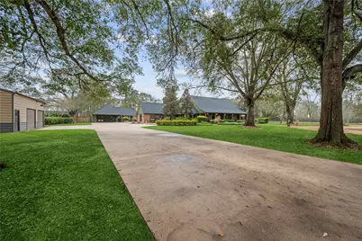 1395 Ford Avenue, Dayton, TX 77535 - Photo 1