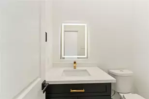 8048 Sunbury St, Houston, TX 77028 - Photo 5