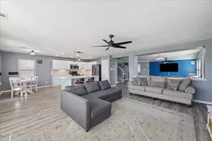 12223 Windsor Bay Ct, Tomball, TX 77375 - Photo 9