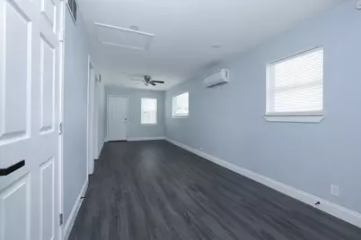 4120 Linn Street #B, Houston, TX 77026 - Photo 3