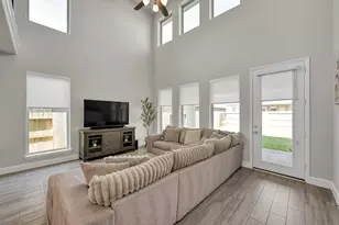 631 Sand Branch Dr, Conroe, TX 77304 - Photo 15
