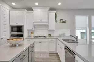 631 Sand Branch Dr, Conroe, TX 77304 - Photo 9