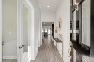 631 Sand Branch Dr, Conroe, TX 77304 - Photo 3