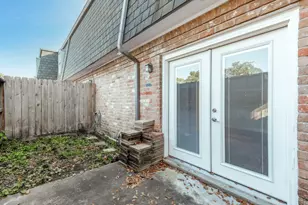 9029 Gaylord Dr, Houston, TX 77024 - Photo 15