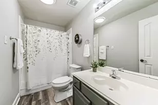 617 Woodview Dr, Friendswood, TX 77546 - Photo 37