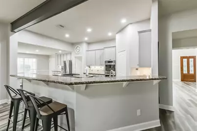 617 Woodview Drive, Friendswood, TX 77546 - Photo 15