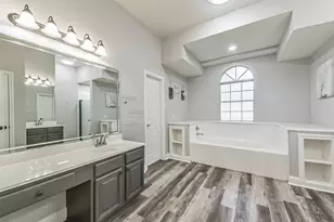 617 Woodview Dr, Friendswood, TX 77546 - Photo 25