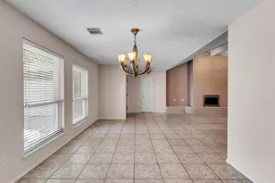 2819 Poplar Creek Ln, Pearland, TX 77584 - Photo 9