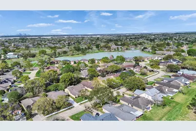 2819 Poplar Creek Lane, Pearland, TX 77584 - Photo 39