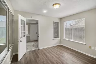 12310 Ashling Dr, Houston, TX 77477 - Photo 7