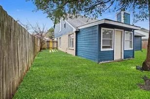 12310 Ashling Dr, Houston, TX 77477 - Photo 29