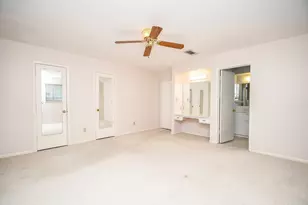 7719 Clarewood Dr, Houston, TX 77036 - Photo 15