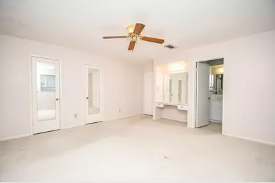7719 Clarewood Drive, Houston, TX 77036 - Photo 15