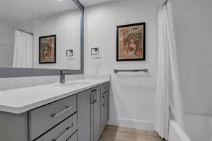 2829 Timmons Ln, Houston, TX 77027 - Photo 21