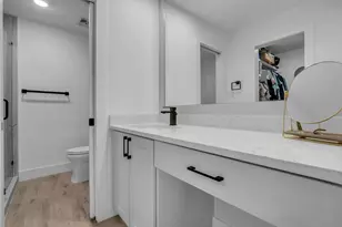 2829 Timmons Ln, Houston, TX 77027 - Photo 17