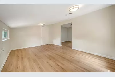 4127 Hill Oak Drive, Houston, TX 77092 - Photo 11