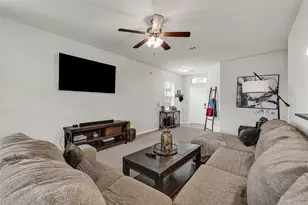 5318 Abbeville Ct, Dickinson, TX 77539 - Photo 5