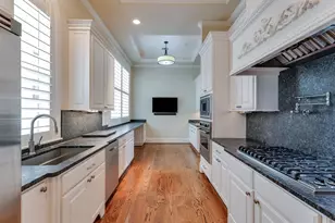 1700 Sunset Blvd, Houston, TX 77005 - Photo 23