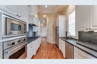 1700 Sunset Boulevard #E, Houston, TX 77005 - Photo 19