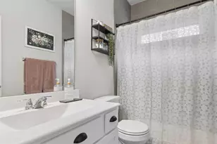 14002 S River Dr, Baytown, TX 77523 - Photo 13