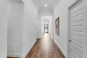 17759 Monarch Vis Ln, Conroe, TX 77302 - Photo 5