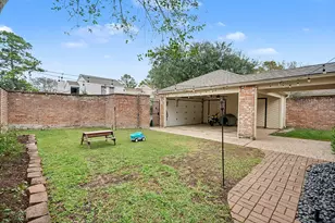 1922 Pepper Hill Way, Houston, TX 77058 - Photo 5