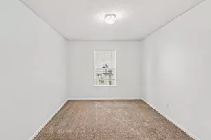 14021 Buckskin Dr, Willis, TX 77378 - Photo 19