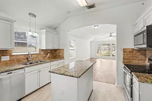 14021 Buckskin Dr, Willis, TX 77378 - Photo 9