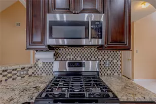 1011 Jasons Bend Dr, Sugar Land, TX 77479 - Photo 13
