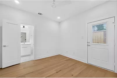 902 Kern St #B, Houston, TX 77009 - Photo 7