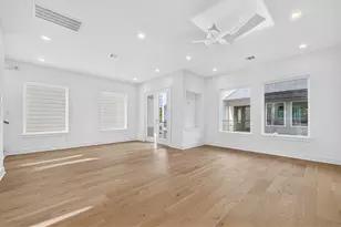 902 Kern St, Houston, TX 77009 - Photo 11