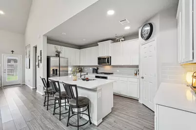 10126 Bayou Oaks Drive, Conroe, TX 77385 - Photo 13
