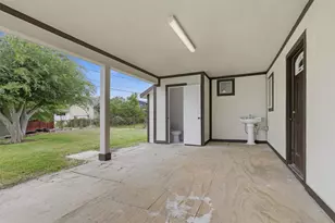 407 Meters St, Houston, TX 77020 - Photo 17