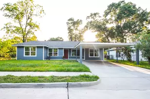 1941 Lynnview Dr, Houston, TX 77055 - Photo 1