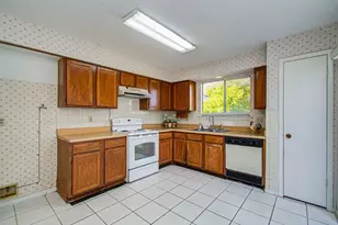 12912 Village Gate Dr, Houston, TX 77082 - Photo 9