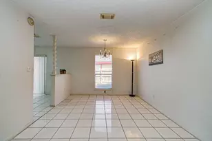 12912 Village Gate Dr, Houston, TX 77082 - Photo 7