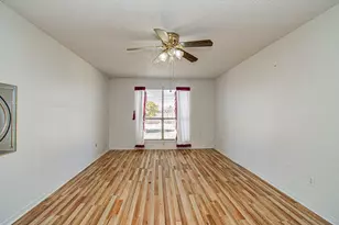 12912 Village Gate Dr, Houston, TX 77082 - Photo 15