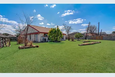 12912 Village Gate Drive, Houston, TX 77082 - Photo 25