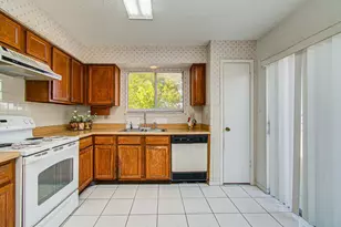 12912 Village Gate Dr, Houston, TX 77082 - Photo 9