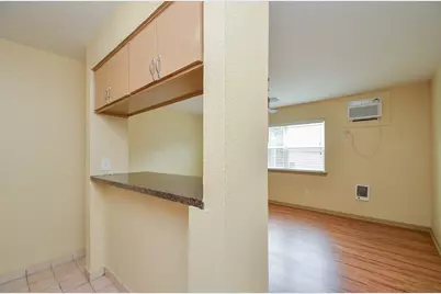 1419 Hawthorne #23, Houston, TX 77006 - Photo 15