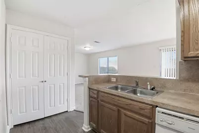 10241 Azalea Village, Houston, TX 77088 - Photo 11