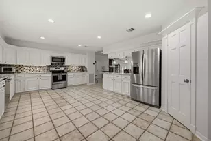 322 Buffalo Ct, Livingston, TX 77351 - Photo 13