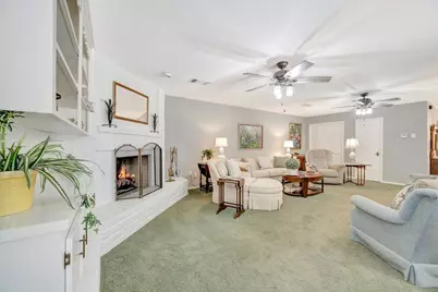 15518 Pleasant Valley Road, Houston, TX 77062 - Photo 23