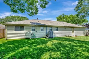 15518 Pleasant Valley Rd, Houston, TX 77062 - Photo 45