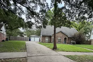 3127 Apple Dr, Houston, TX 77459 - Photo 3