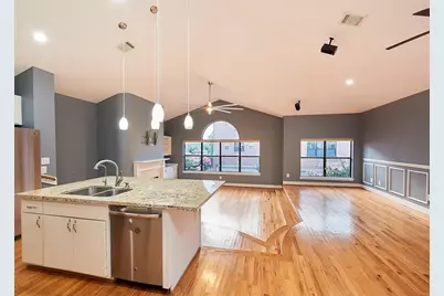3570 Link Valley Drive, Houston, TX 77025 - Photo 7